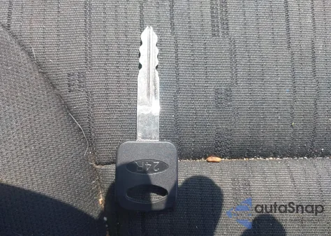 2008 Ford Focus Se/Ses from USA, damaged, VIN 1FAHP35N78W126603